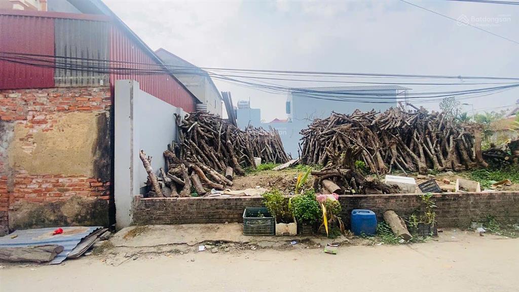 Đất ngõ 2 ô tô tránh nhau, gần trục đường chính, chỉ cách vành đai 4 chưa đến 1km. giá chỉ 3,8 tỷ