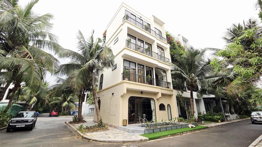 Shophouse góc flamingo đại lải 92m2 xây dựng 4 tầng, 259m2 xây dựng vừa kinh doanh vừa nghỉ dưỡng