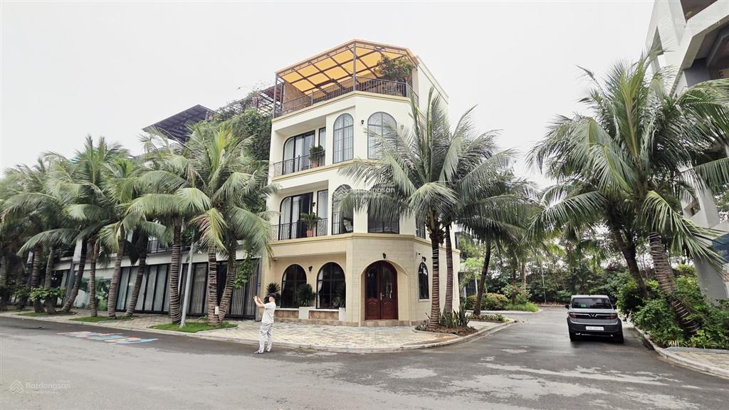 Shophouse góc flamingo đại lải 92m2 xây dựng 4 tầng, 259m2 xây dựng vừa kinh doanh vừa nghỉ dưỡng