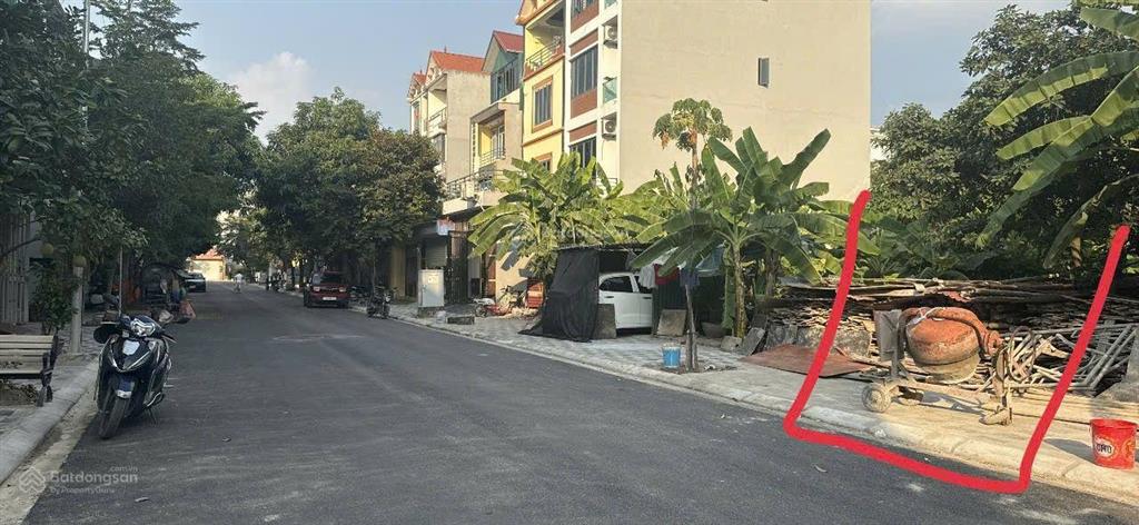 Bán đất đấu giá băng 2 trung tâm huyện mê linh, đối diện sun mê linh, 82,5m2, mt 5m, hiếm nhà bán
