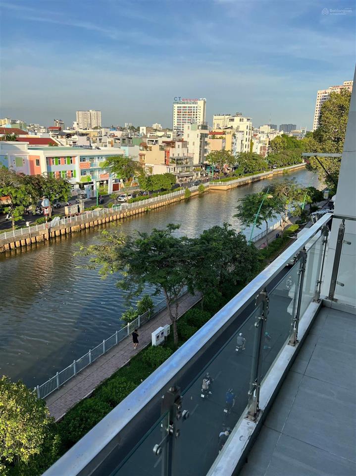 Cho thuê studio, 35m2 giá cực chất 8,2 triệu tại hoàng sa, p12, q3, tp.hcm
