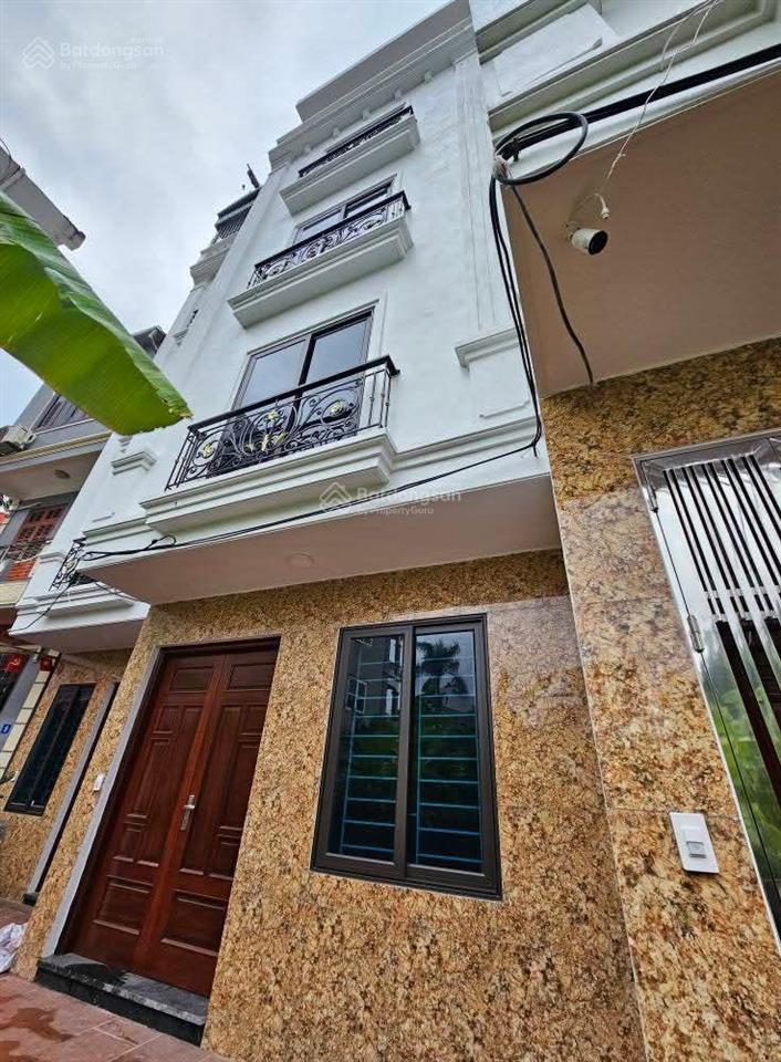 Nhà 5 tầng hoàng liên bắc từ liêm. nhà mới tinh, xây chắc chắn, gần ô tô, nội thất cơ bản, ở sướng
