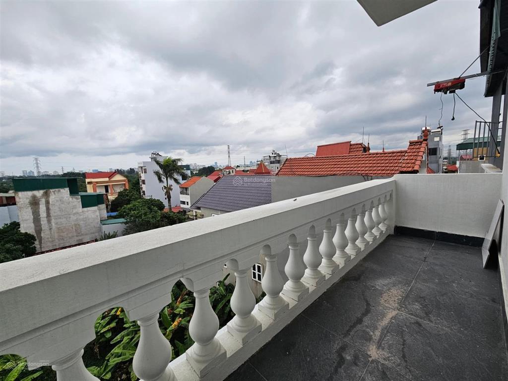 Nhà 5 tầng hoàng liên bắc từ liêm. nhà mới tinh, xây chắc chắn, gần ô tô, nội thất cơ bản, ở sướng