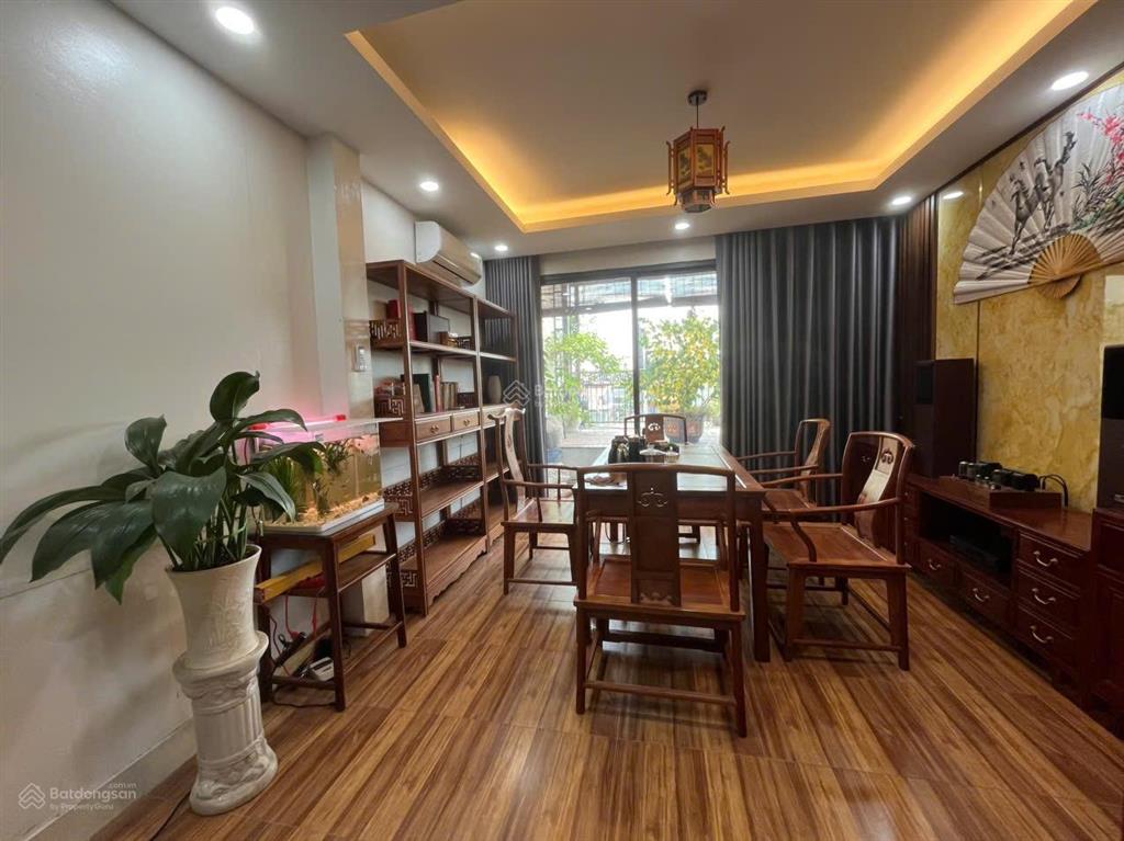 Bán nhà mặt phố đàm quang trung long biên 5 tầng 80m dân xây ô tô tránh vỉa hè kinh doanh sầm uất