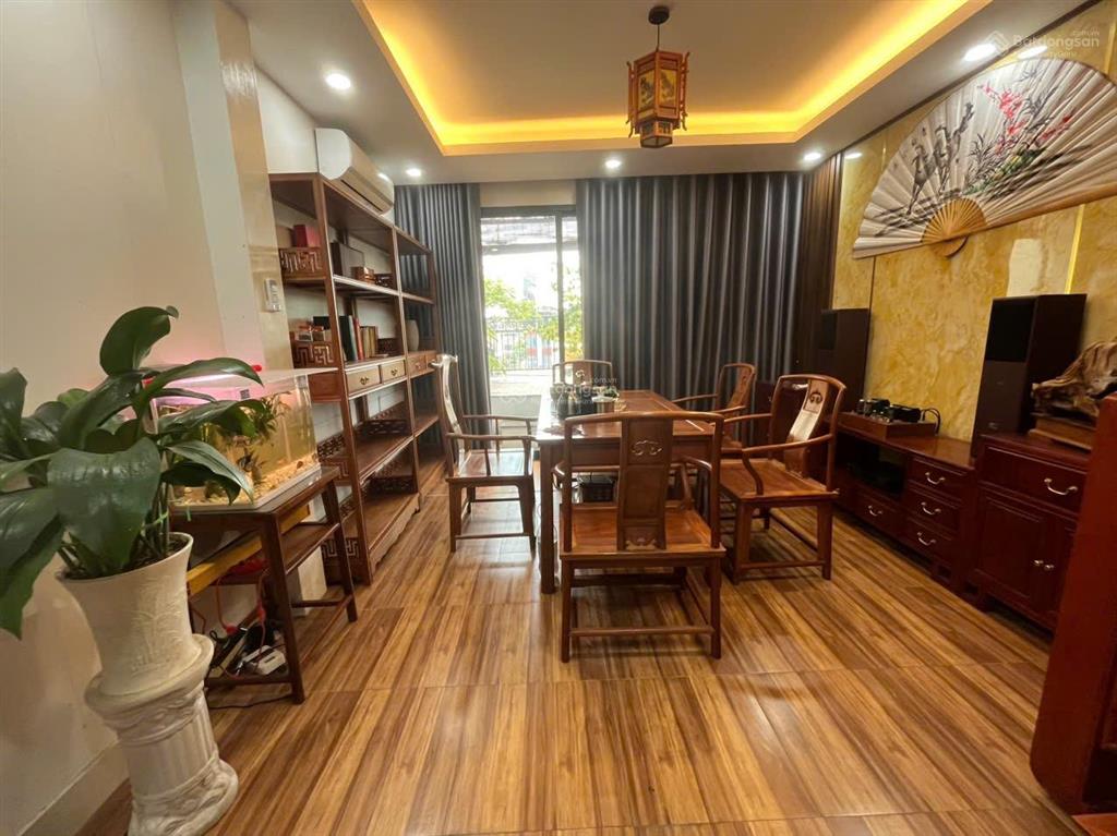 Bán nhà mặt phố đàm quang trung long biên 5 tầng 80m dân xây ô tô tránh vỉa hè kinh doanh sầm uất