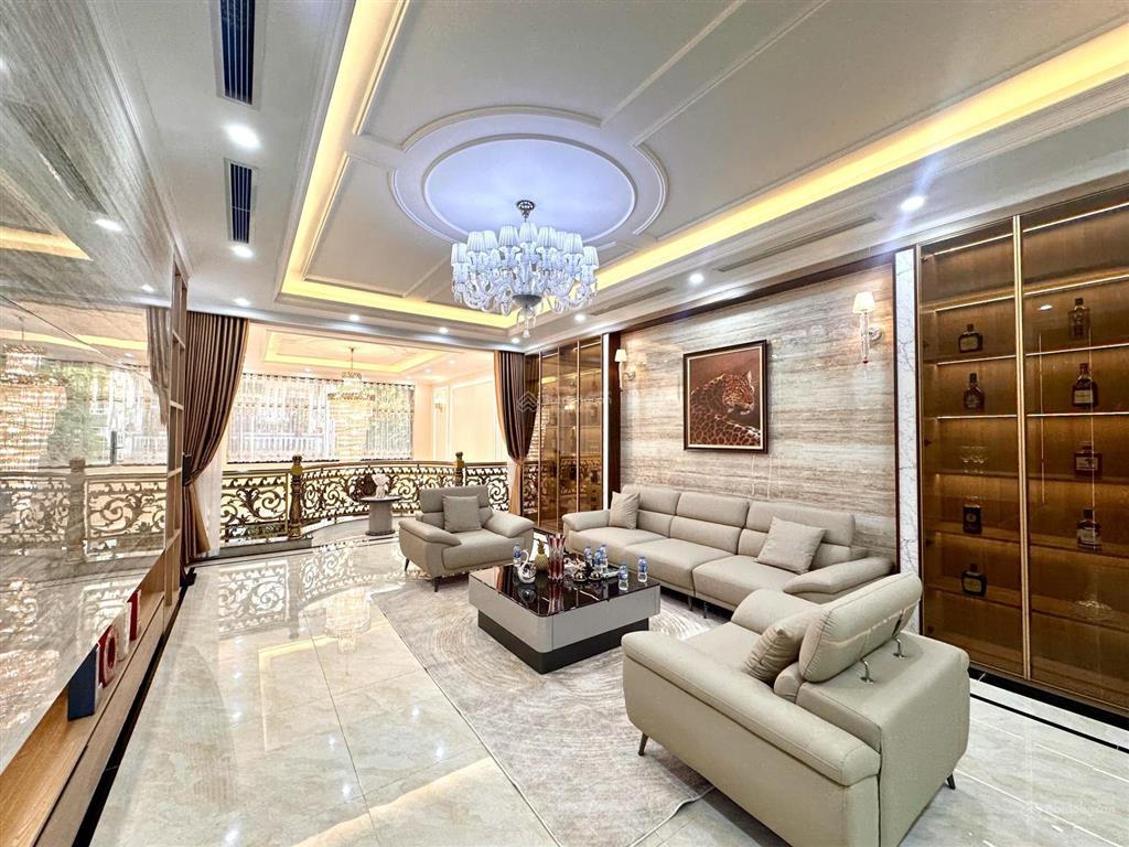 Giảm giá sâu bán nhanh căn 92m2 8 tầng thang máy gara ô tô 3 xe trong khu phân lô quân đội