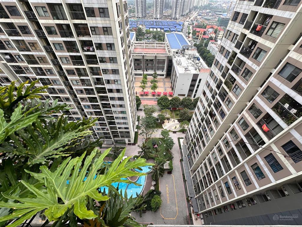 Bán gấp căn hộ chung cư, toà vip vinhome ocenpack 56m2, 2 ngủ view công viên thoáng mát, nhỉnh 3 tỷ