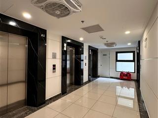 Bán gấp căn hộ chung cư, toà vip vinhome ocenpack 56m2, 2 ngủ view công viên thoáng mát, nhỉnh 3 tỷ