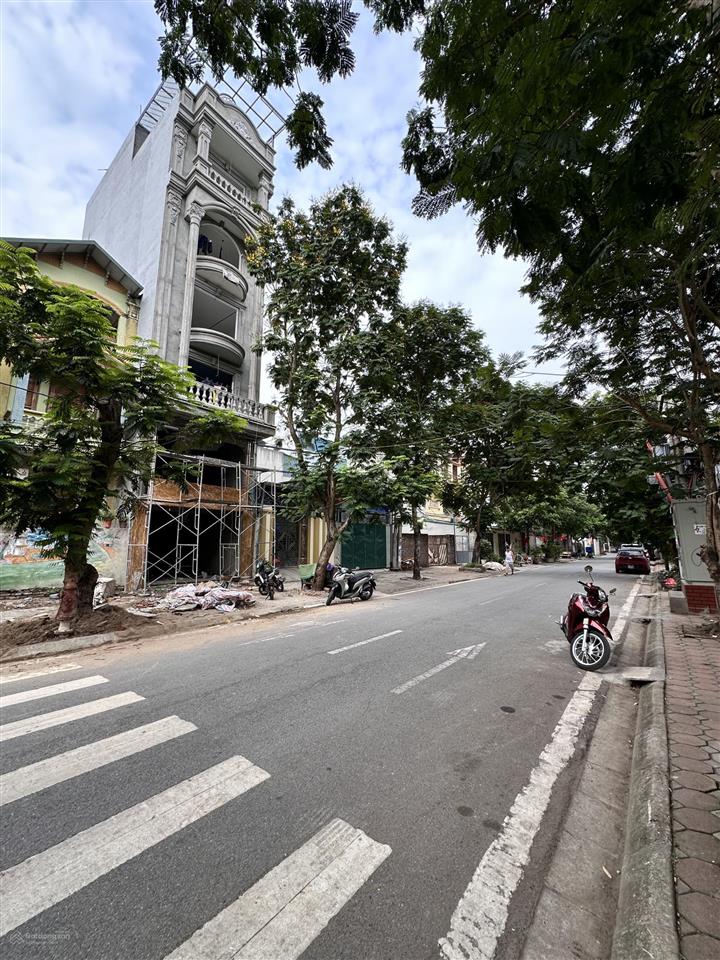 Bán nhà mặt ô tô tránh vỉa hè 2 bên kinh doanh đỉnh 7 tầng tân cổ xây mới gần 60m2 view hồ
