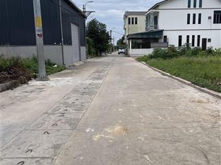 Hàng diện tích nhỏ 52m tổ 9 quang minh hà nội