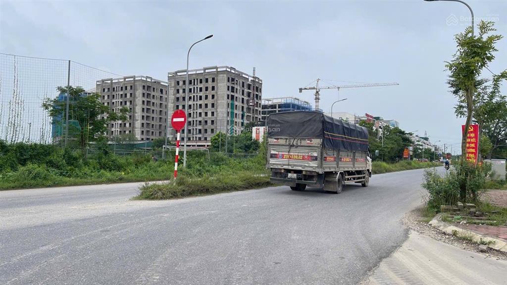 Lô đất đấu giá đẹp 100m thôn bạch đa, hà nội
