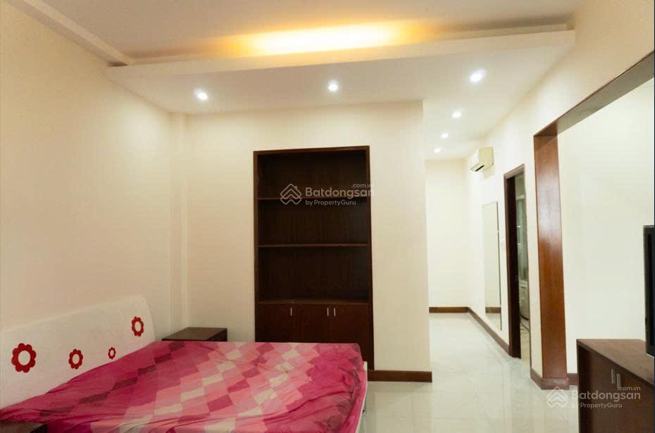 Vị trí vàng! chính chủ bán biệt thự sân vườn hẻm xe tải 8m  204m2, ở hay kinh doanh đều được!