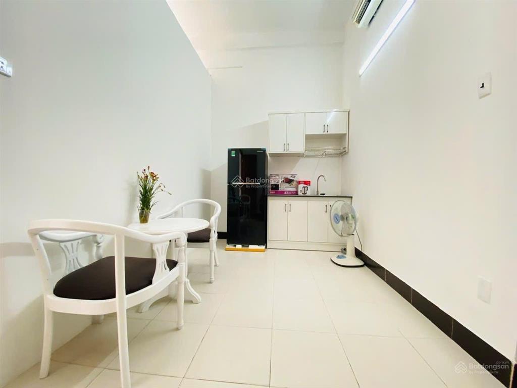 Cho thuê căn hộ 1pn cửa sổ trời thoáng sáng | võ văn kiệt, quận 1