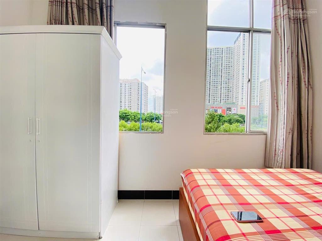 Cho thuê căn hộ 1pn cửa sổ trời thoáng sáng | võ văn kiệt, quận 1