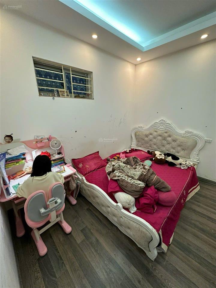 Bán cc 2pn, 1wc, 46m2 pháp lý đầy đủ sang tên tại toà kđt hh3 linh đàm, 2,55 tỷ, hoàng mai, hà nội