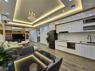 Bán gápcăn góc bán 83m 3pn nội thất chủ để lại full giá 4x tỷ vị trí tầng trung bc đông nam toà hh