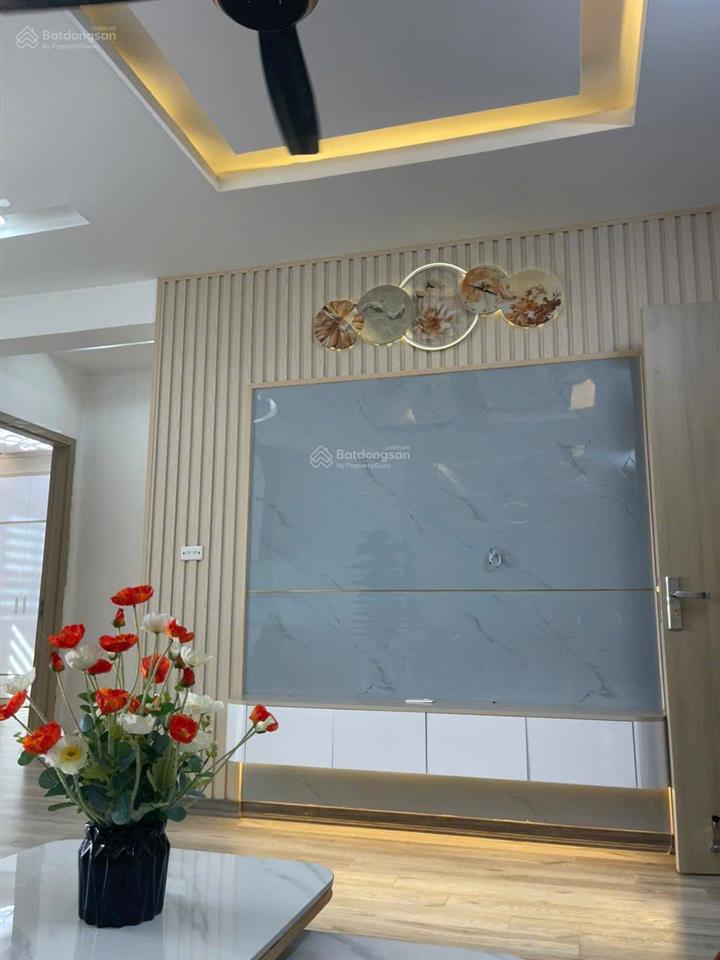 Bán gấp căn góc 70m2, 2pn 2vs sổ đỏ chính chủ 4,55 tỷ, tại toà ct4 xa la, hà đông