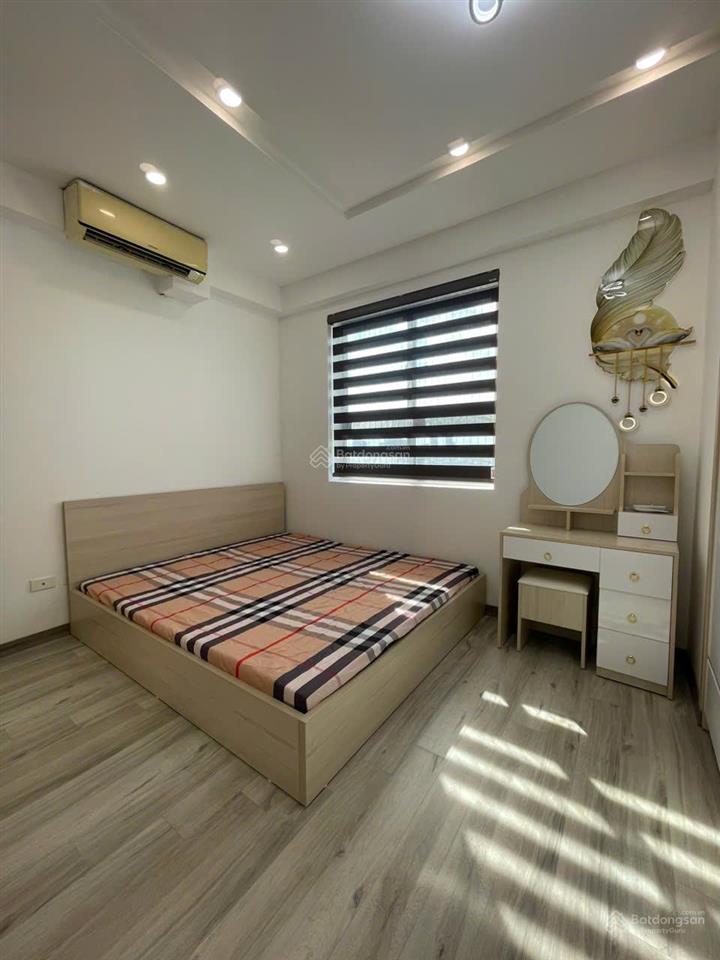 Bán gấp căn góc 70m2, 2pn 2vs sổ đỏ chính chủ 4,55 tỷ, tại toà ct4 xa la, hà đông