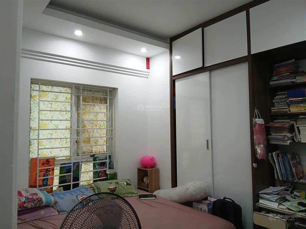 Chính chủ bán căn góc 64m2 2pn 2vs sổ đỏ lâu dài giá 3.x tỷ ban công đông nam tại toà ct2 kđt xa la