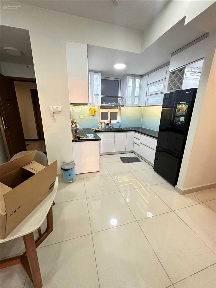 Bán trục căn đẹp  căn góc 3pn 84 m2  view hồ bơi  nội thất đầy đủ, richstar novaland