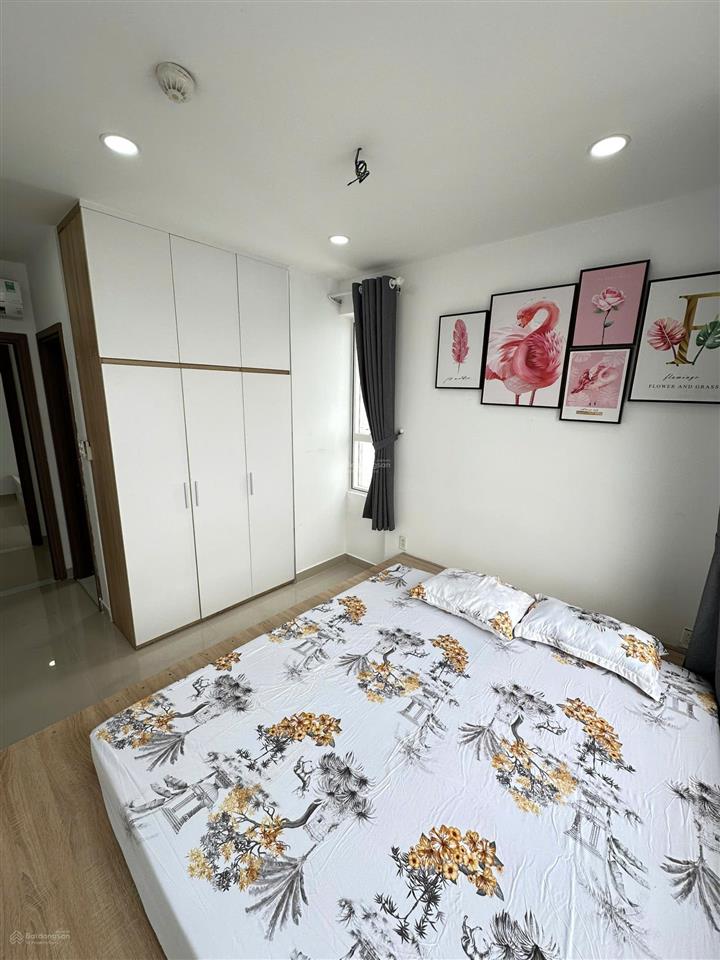 Chính chủ bán căn rs5 tầng 14, hướng bắc nhìn hoà bình, gặp tôi nói chuyện trực tiếp, nhà y hình