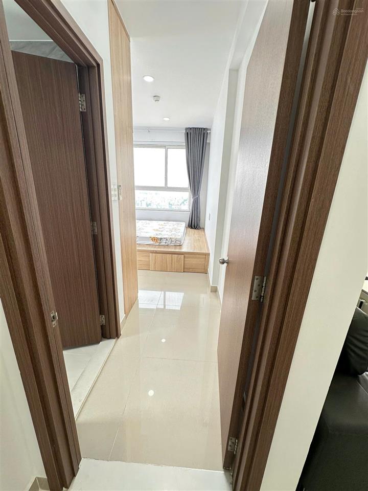 Chính chủ bán căn rs5 tầng 14, hướng bắc nhìn hoà bình, gặp tôi nói chuyện trực tiếp, nhà y hình