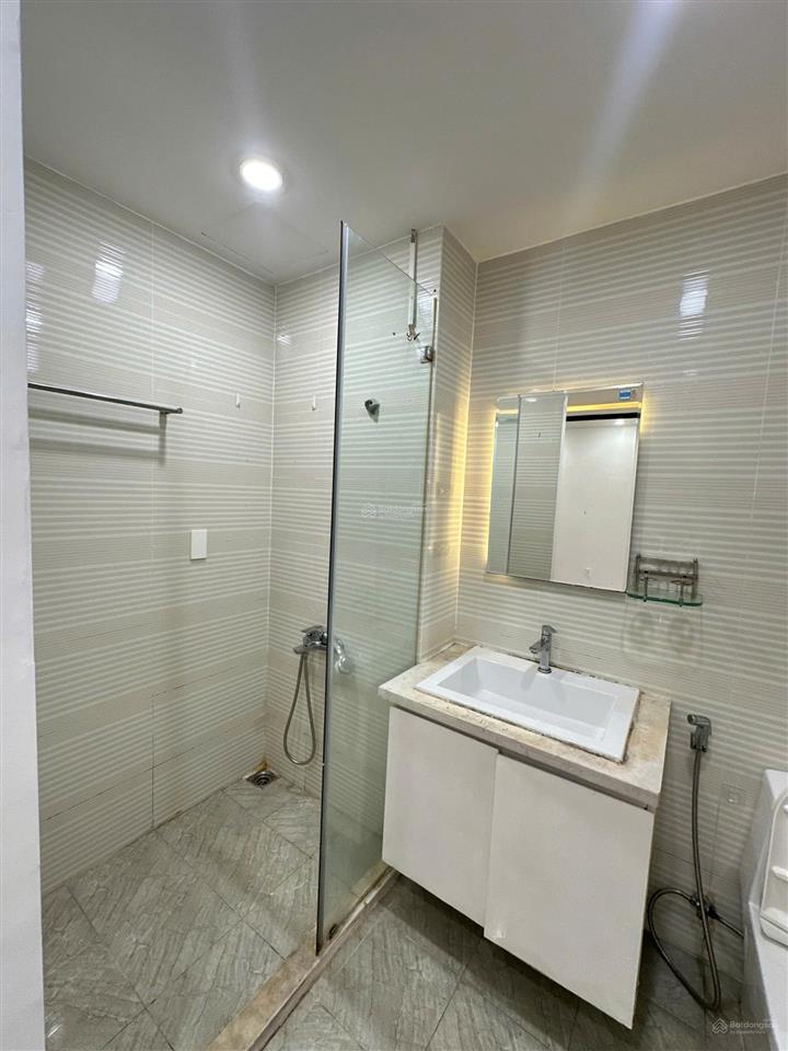 Cần tiền kinh doanh bán căn 2pn, richstar, đầu tư nội thất để ở như hình, đã có hđmb