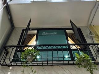 Bán nhà riêng! mặt ngõ ở trung phụngđống đa 30m 5 tầng mt 3m 8,3 tỷ. full nội thất, ngõ thông.