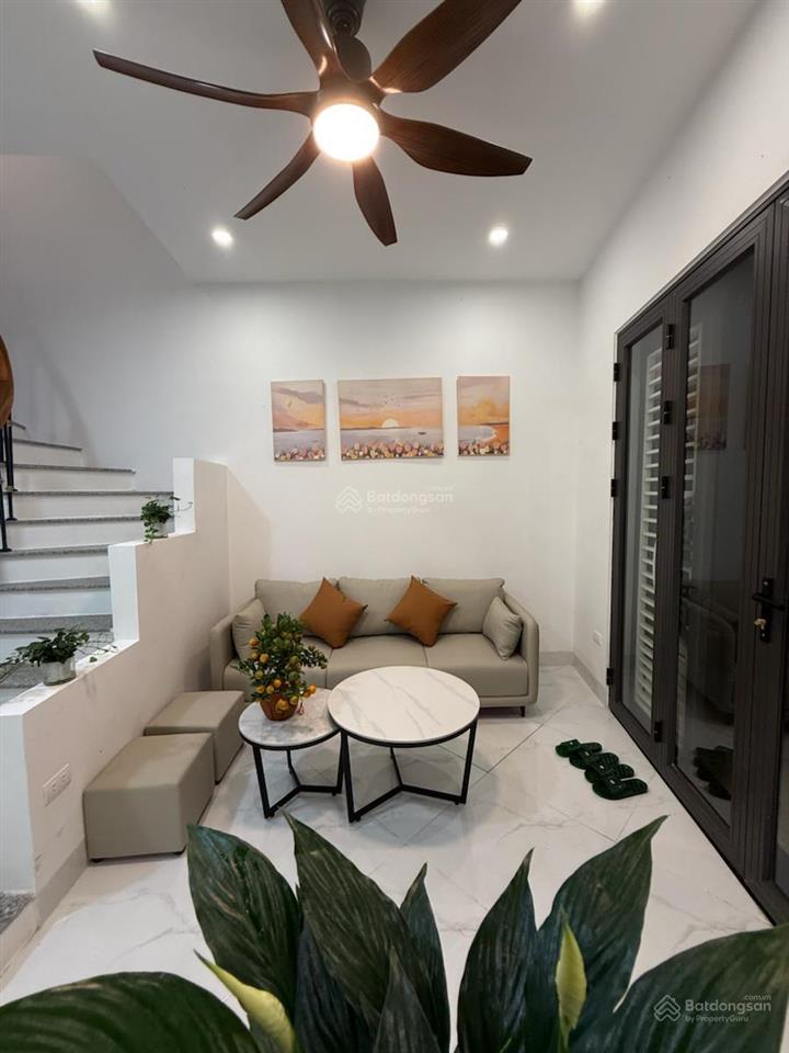 Bán nhà tại ngõ 29 khương hạ khương trung thanh xuân 28m4 tầng giá 6,9 tỷ. ngõ oto qua, lô góc.