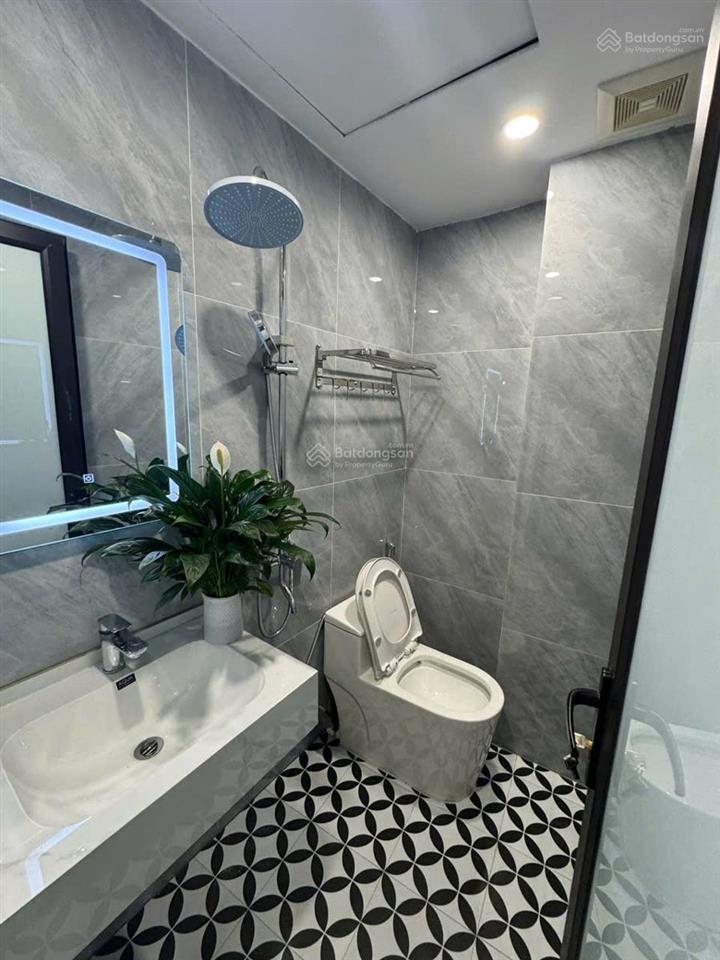 Bán nhà riêng 91 hồ ba mẫu  đống đa 28m  4 tầng  3m mặt tiền  6,5 tỷ. nhà đẹp thoáng,ở ngay.