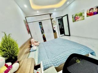 Chỉ 7,5tỷ có nhà trần khát chân 45m2  4 tầng  4m mặt tiền. gần ôtô, lô góc, nhà đẹp, đủ công năng