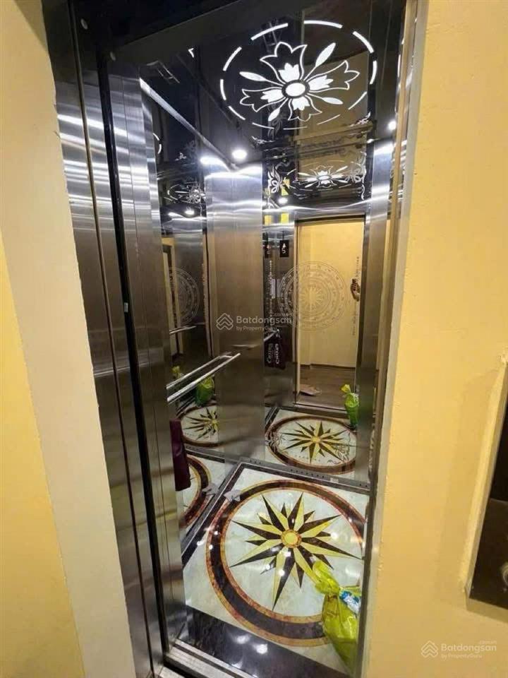Vip ba đình 60m  6t mt 4,1m  19 tỷ. thang máy, vừa ở vừa kinh doanh, vị trí vàng, dân trí cao.