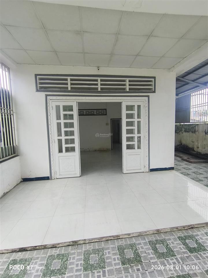 Bán nhà riêng 2 mặt tiền tại ấp bến cộ, 2,3 tỷ, 80m2, 1pn, 1wc, nhiều tiện ích