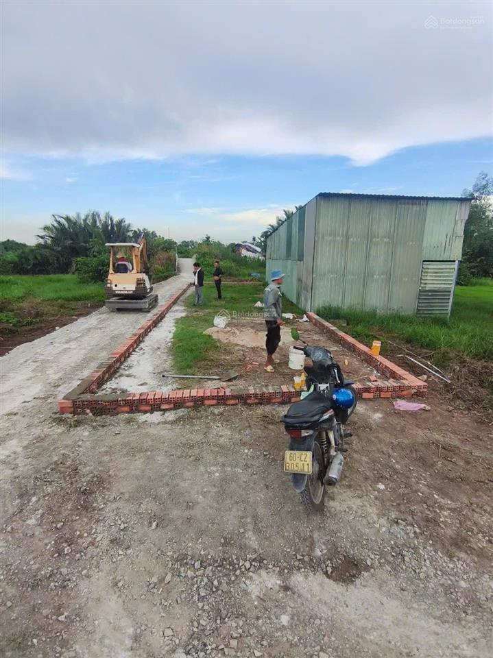 Đất trống liền kề tái định cư phước khánh