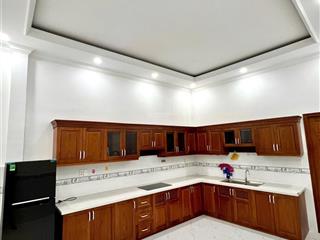 Bán nhà nở hậu phong thuỷ tại đường kc76 huỳnh tấn phát, giá cực tốt 9,5 tỷ, 94 m2, tặng nội thất