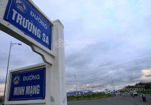 Mặt tiền đường 30m minh mạng  cách biển chỉ 200m
vị trí cực đẹp, trục đường lớn đẹp nhất ngũ hành.