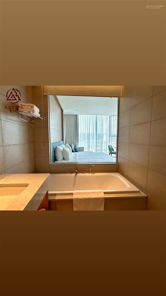 A la carte hạ long  bán nhanh căn góc view biển và quảng trường  toà a đã nhận nhà