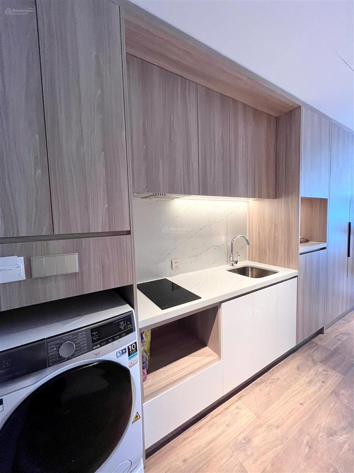 Alacarte hạ long. chỉ hơn 2,3 tỷ cho căn studio tầng thấp view biển và quảng trường