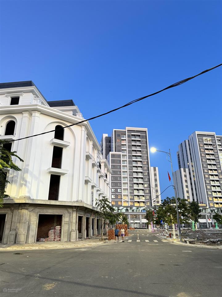Nhà phố shophouse chỉ 3 tỷ 6 (được tặng 01 hệ thống thang máy tiêu chuẩn cao cấp (300 triệu đồng)
