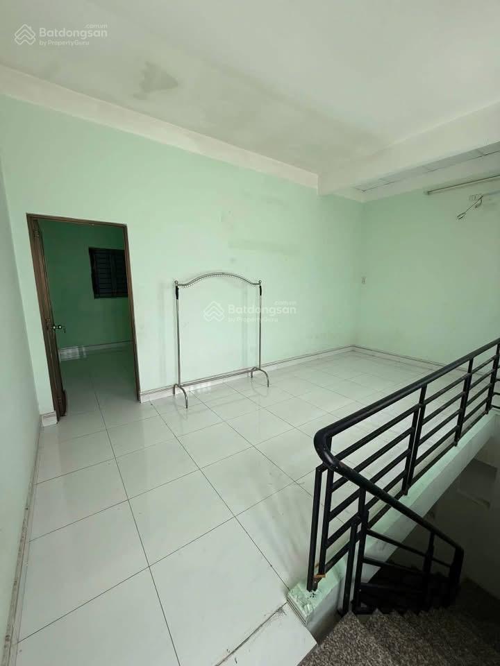 Bán nhà nguyễn văn quỳ, quận 7  44m2  3pn  sổ hồng riêng  3,8 tỷ