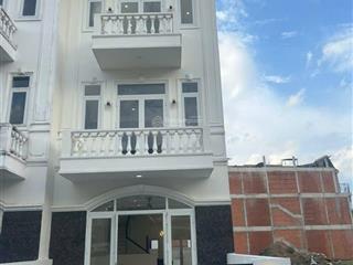 Nhà phố khu biệt thự chánh mỹ 106m² nội thất cao cấp giá cực tốt