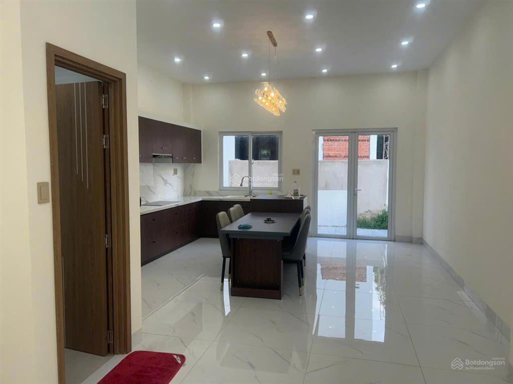 Nhà phố khu biệt thự chánh mỹ 106m² nội thất cao cấp giá cực tốt