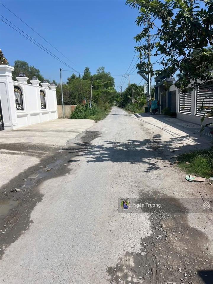 Đất mặt tiền đường nhựa 100m2 ngay trung tâm trảng bàng, gần kcn thành công. giá chỉ 760triệu