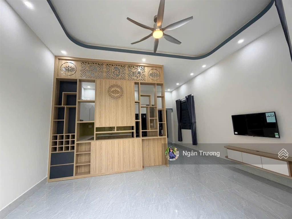 Chuyển nhà bán gấp nhà 165m2 2pn đường nguyễn du ngay trung tâm trảng bàngshr giá 1ty4