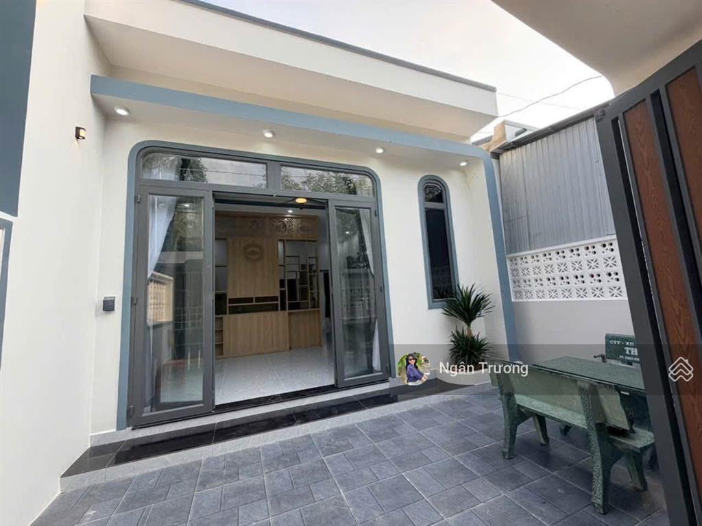 Chuyển nhà bán gấp nhà 165m2 2pn đường nguyễn du ngay trung tâm trảng bàngshr giá 1ty4