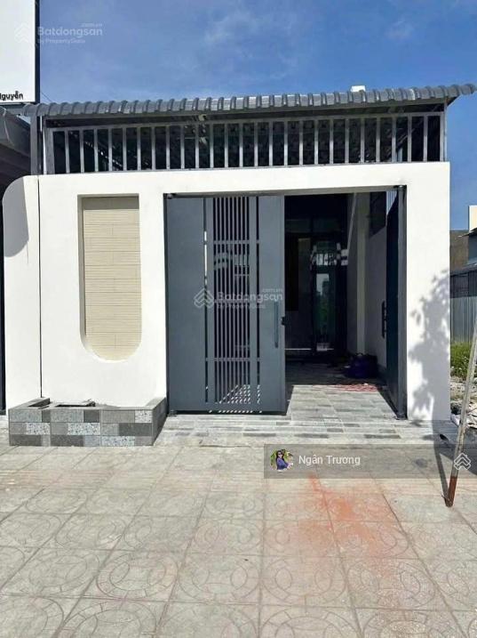 Nhượng lại nhà 180m2 shr  giá 1tỷ2 ở an tịnh, trảng bàng, gần kcn trảng bàng , kcx linh trung 3