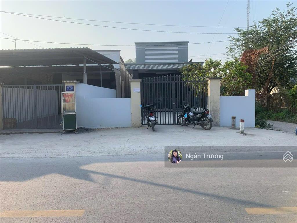 Nhà mặt tiền đường nhựa huỳnh thị hương  cách kcn thành thành công 1km  shr  250m²  giá 2 tỷ 1