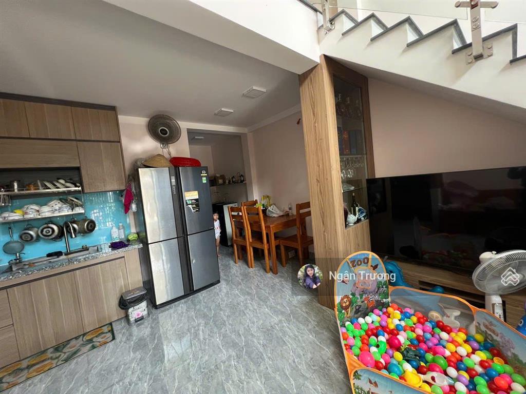 Cần tiền bán gấp nhà mới xây 70m²  shr  tại an khương  gần ngay kcn trảng bàng  giá 1,1 tỷ