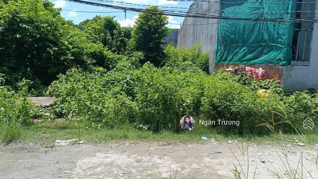 Đất đẹp trung tâm  đường nông trường  gần kcn phước đông. chỉ 450 triệu