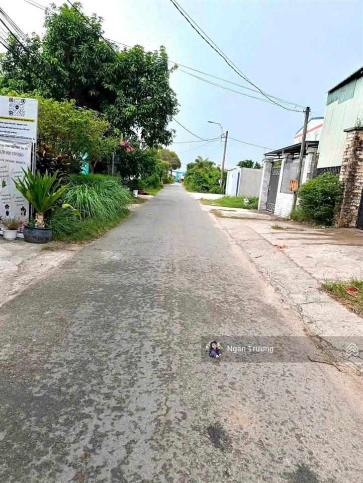 Chủ ngộp gửi bán gấp lô đất đẹp mặt tiền nhựa 12m  lê thị hoa  phước vĩnh an  củ chi  giá 1tỷ2